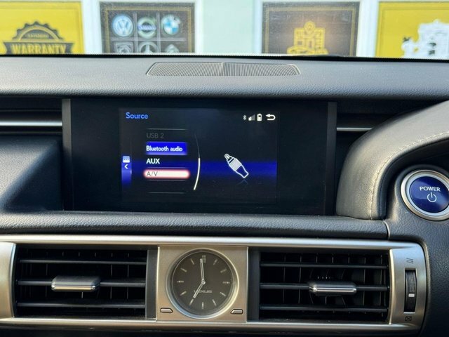 Lexus IS 2.5 300H F Sport Saloon Hybrid E-cvt Eu White #27