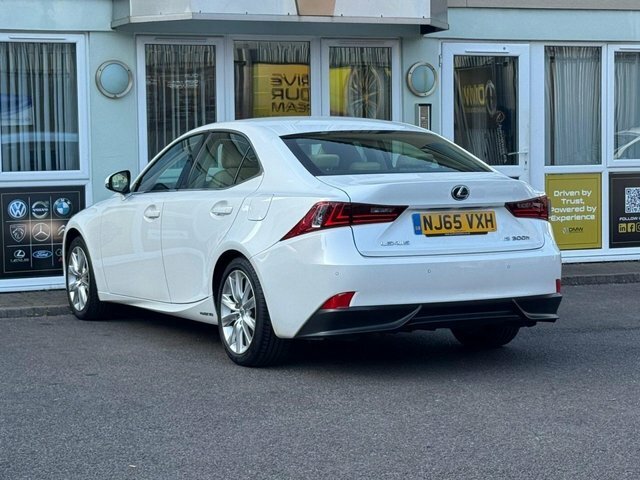 Lexus IS 2.5 300H F Sport Saloon Hybrid E-cvt Eu White #29