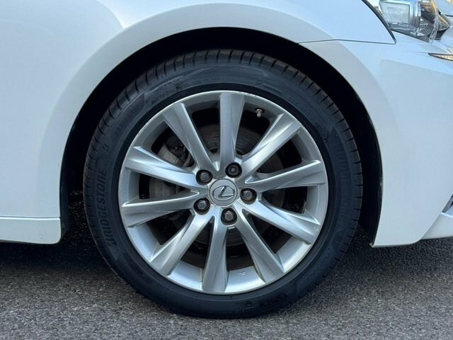 Lexus IS 2.5 300H F Sport Saloon Hybrid E-cvt Eu White #57
