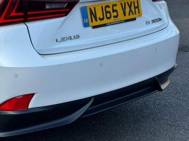 Lexus IS 2.5 300H F Sport Saloon Hybrid E-cvt Eu White #70