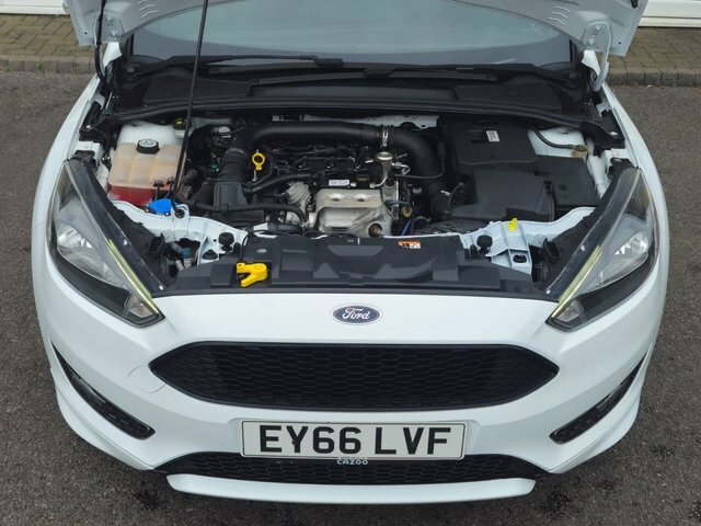 Ford Focus Hatchback Red #58
