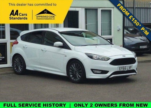 Ford Focus 1.0T Ecoboost St-line Hatchback EY66LVF White