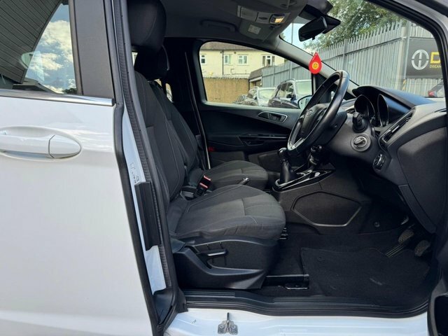 Ford B-Max 1.6 Titanium Navigator Powershift Hatchback Black #10