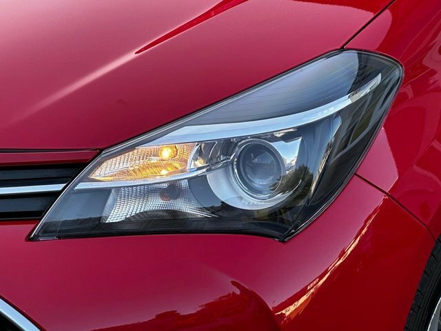 Toyota Yaris Excel Red #38