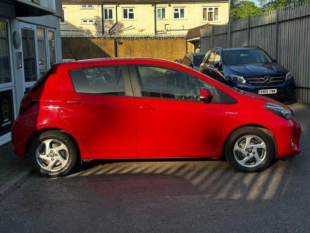 Toyota Yaris Excel Red #7