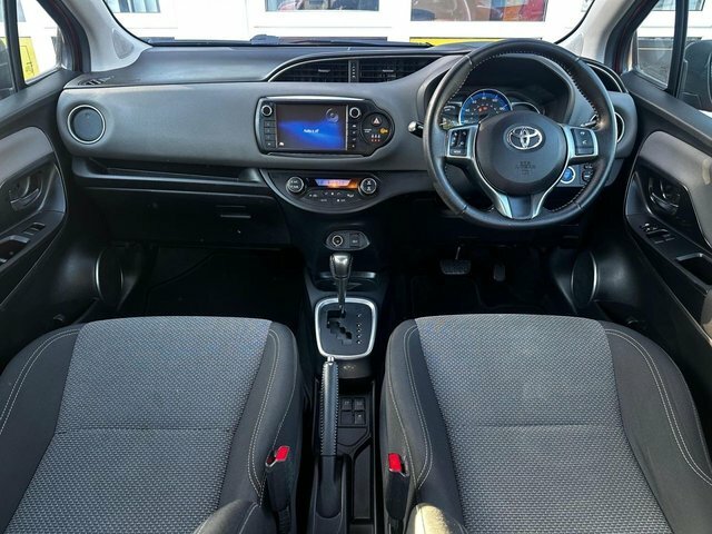 Toyota Yaris Excel Red #5