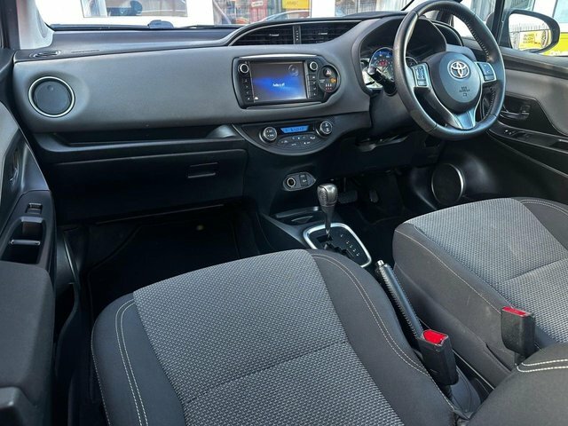 Toyota Yaris Excel Red #6