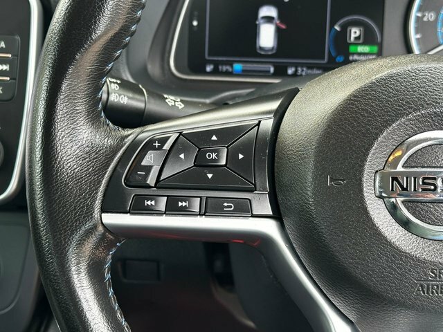 Nissan Leaf Leaf Tekna White #32