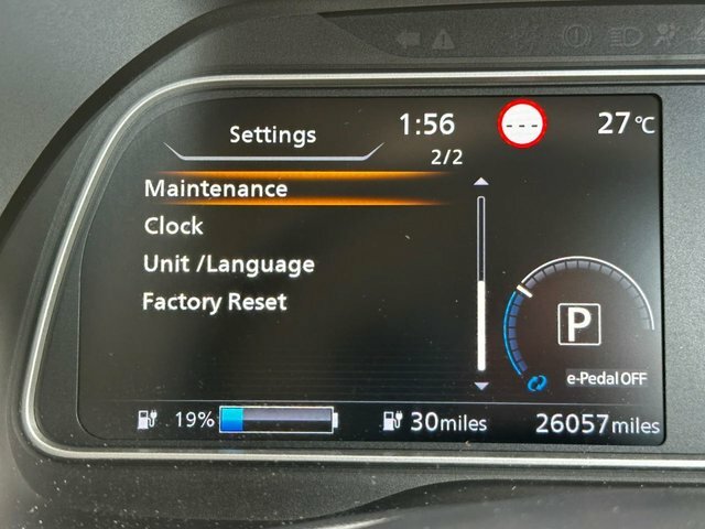 Nissan Leaf Leaf Tekna White #80