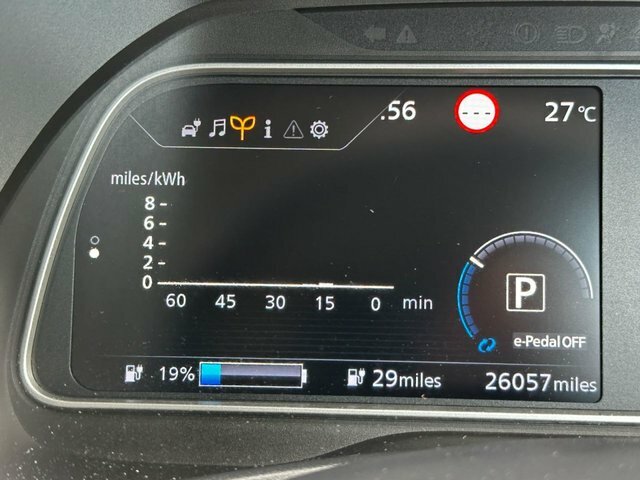 Nissan Leaf Leaf Tekna White #72