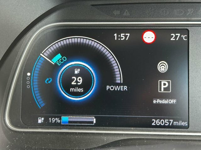 Nissan Leaf Leaf Tekna White #71