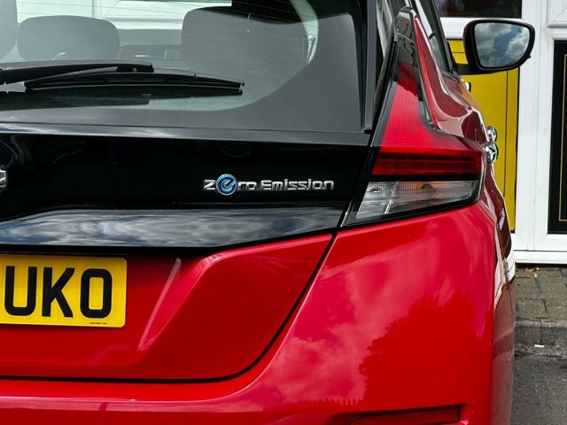 Nissan Leaf Leaf Tekna White #61