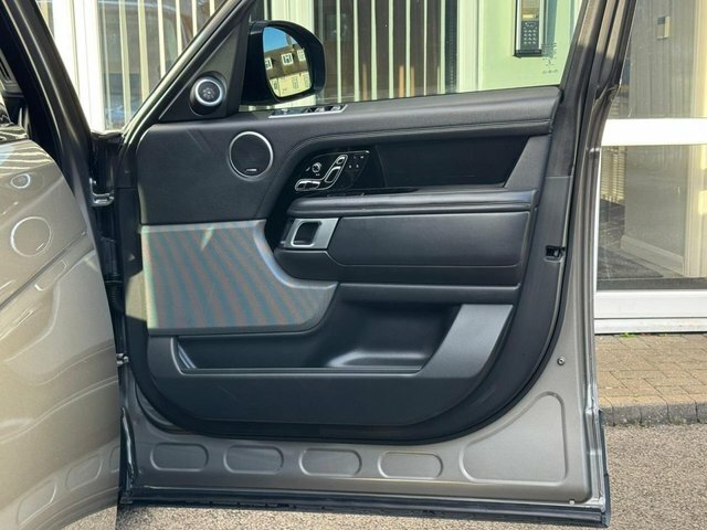 Land Rover Range Rover Phev Black #73