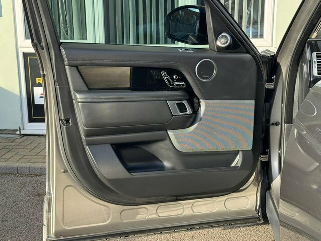 Land Rover Range Rover Phev Black #80