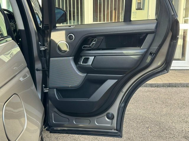 Land Rover Range Rover Phev Black #74