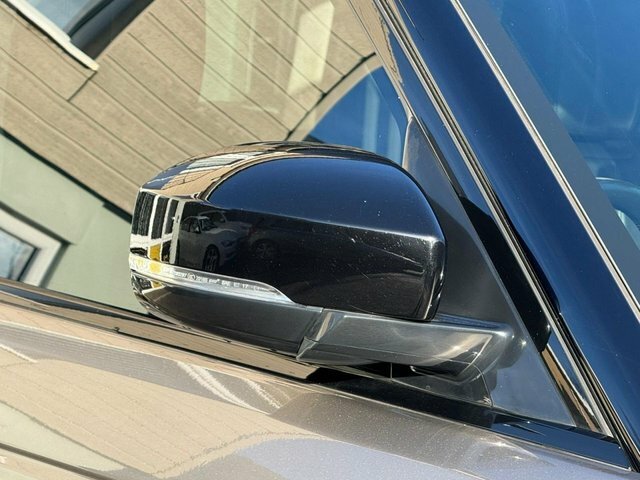 Land Rover Range Rover Phev Black #13