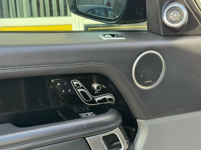 Land Rover Range Rover Phev Black #22
