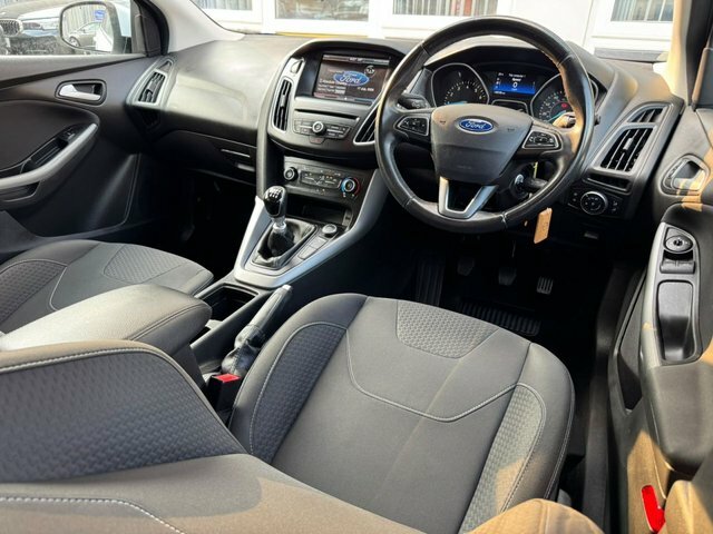 Ford Focus 1.0T Ecoboost Zetec Hatchback Eu White #5
