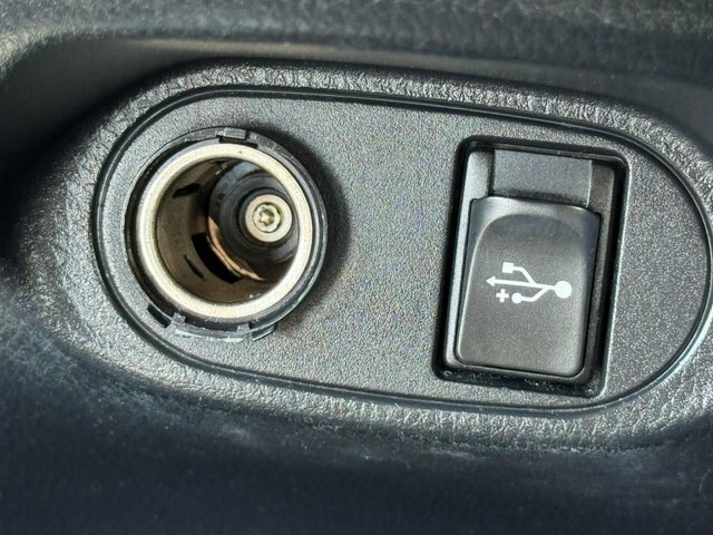 Toyota Yaris Icon Silver #35