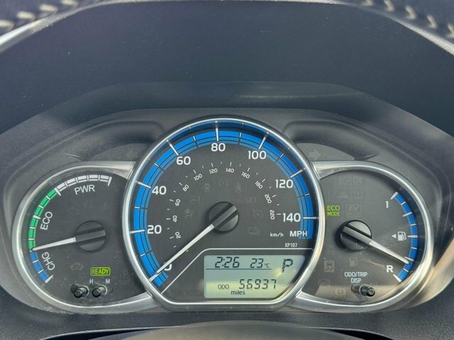 Toyota Yaris Icon Silver #17