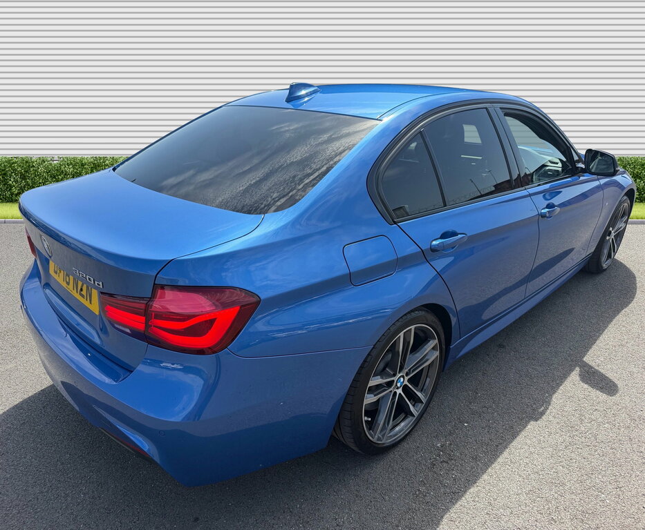 BMW 3 Series 2.0 320D M Sport Shadow Edition Saloon Blue #2