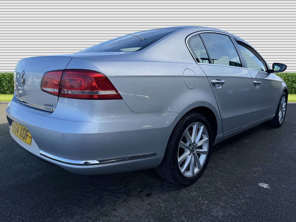 Volkswagen Passat 2.0 Tdi Bluemotion Tech Executive Saloon Diese Silver #2