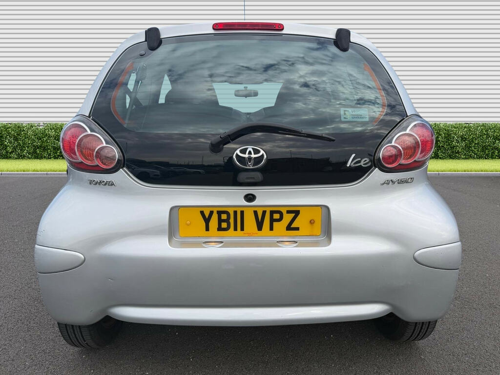 Toyota Aygo 1.0 Vvt-i Ice Hatchback Euro 5 Silver #4