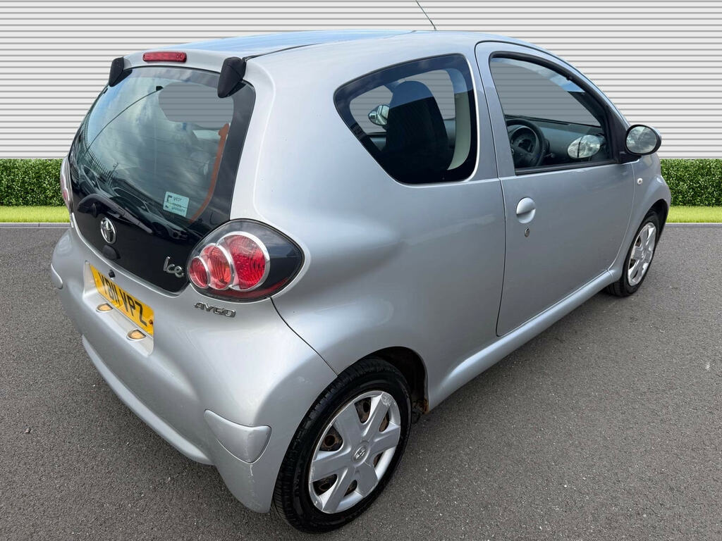 Toyota Aygo Vvt-i Go White #7
