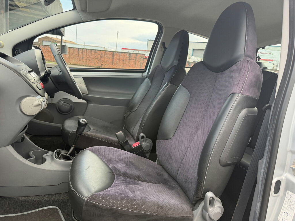 Toyota Aygo Vvt-i Go White #15
