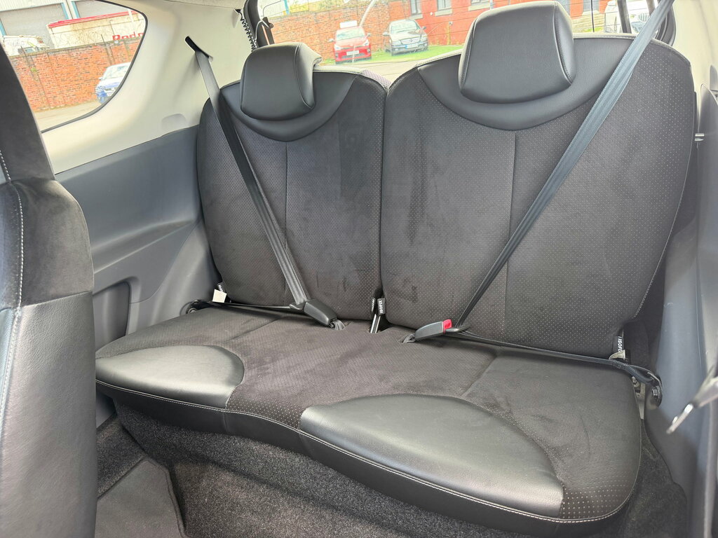 Toyota Aygo Vvt-i Go White #18