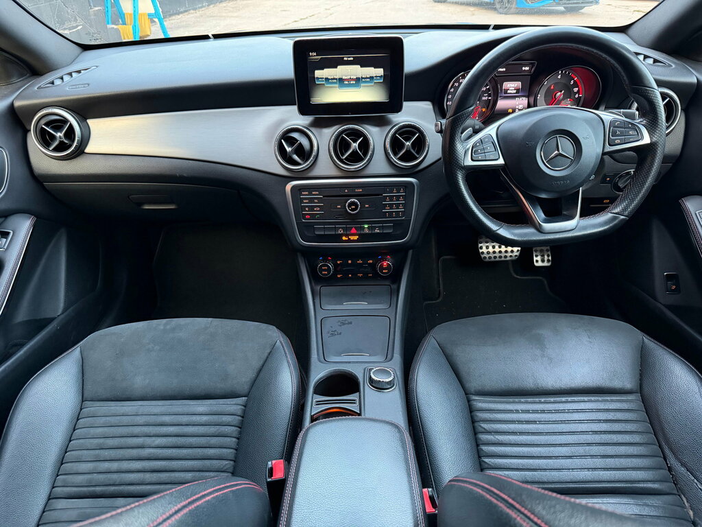 Mercedes-Benz CLA Class Saloon Black #13