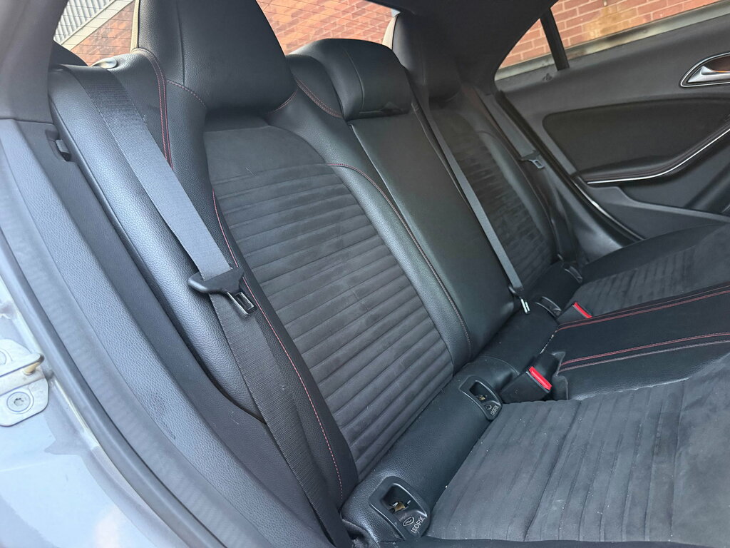Mercedes-Benz CLA Class Saloon Black #15