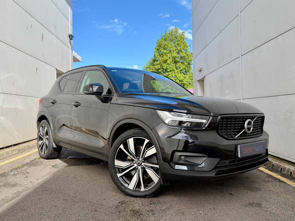 Volvo XC40 1.5H T5 Recharge 10.7Kwh Ultimate Dark Suv Pet Black