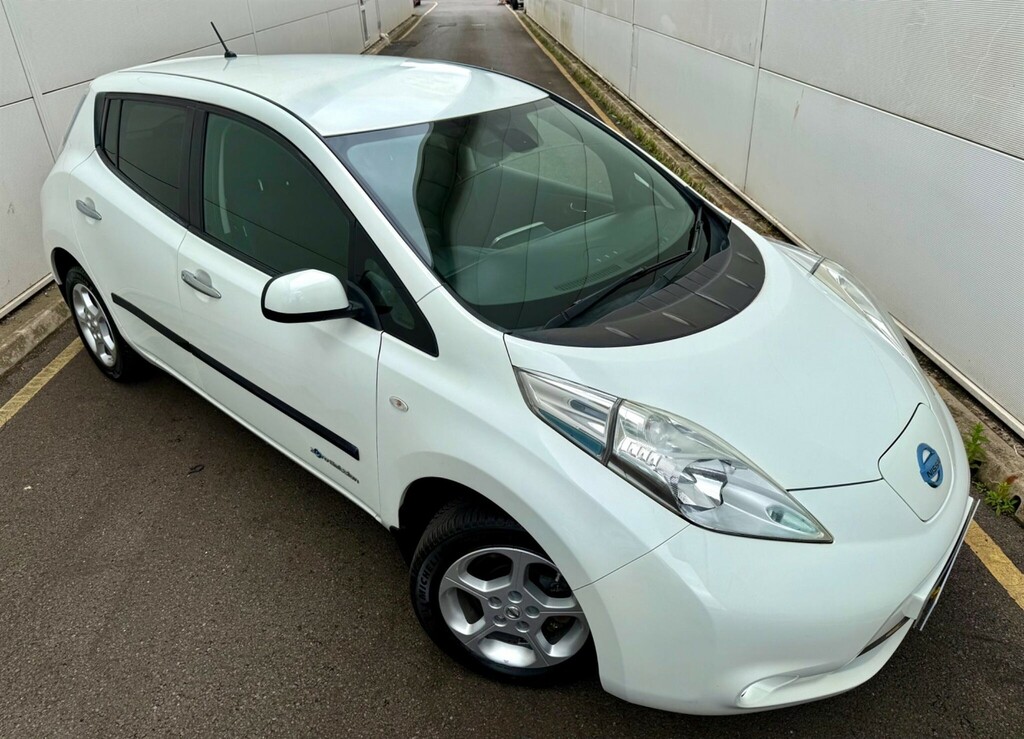 Nissan Leaf 24Kwh Acenta Hatchback 107 Bhp White #4