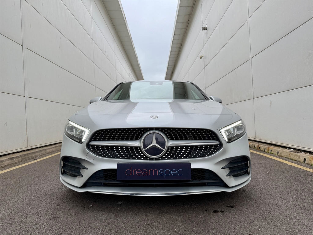 Mercedes-Benz A Class 1.3 Amg Line Hatchback Euro 6 S #2