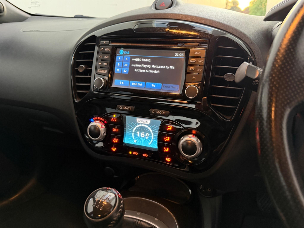 Nissan Juke 2016 Nissan Jukenbsp1.6 Acenta Xtron Euro 6 White #17