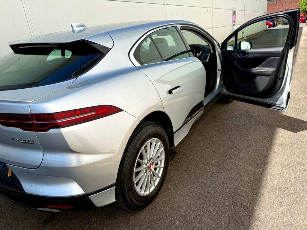 Jaguar I-Pace Ev400 Se Red #18