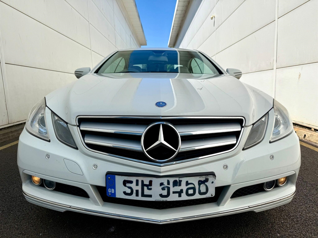 Mercedes-Benz E Class 2.1 Cdi Blueefficiency Se Coupe Tiptron White #2