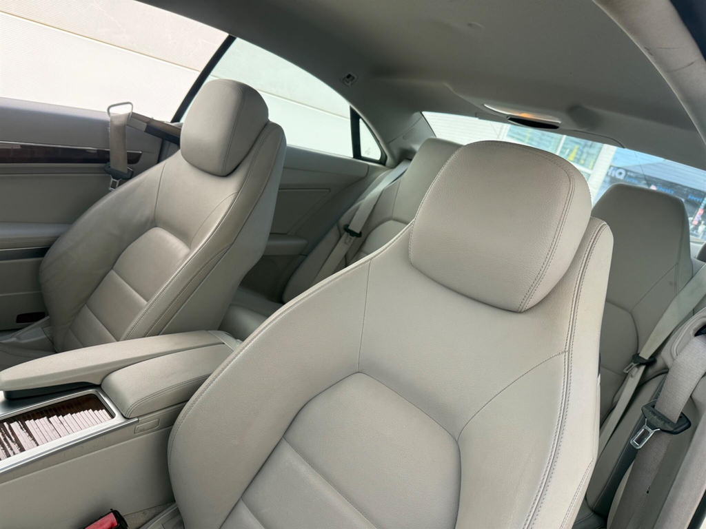 Mercedes-Benz E Class 3.0 E320 Cdi Avantgarde G-tronic Silver #27