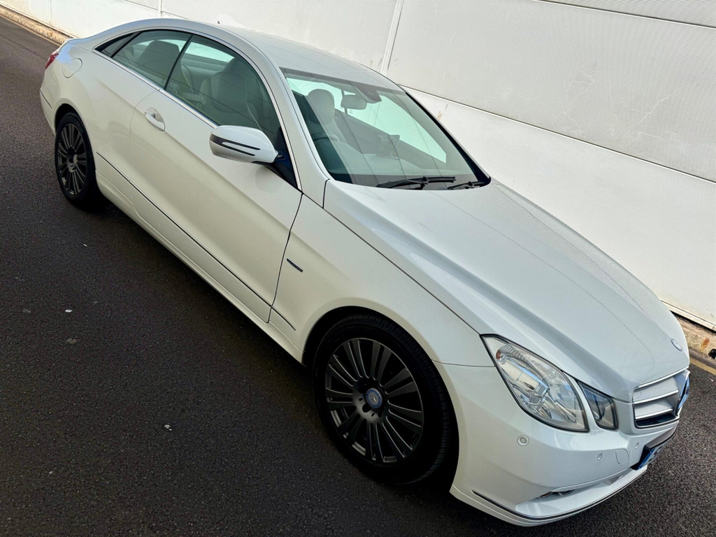 Mercedes-Benz E Class 2.1 Cdi Blueefficiency Se Coupe Tiptron White #5