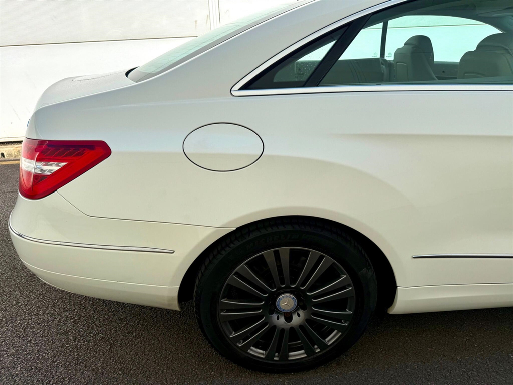 Mercedes-Benz E Class 3.0 E320 Cdi Avantgarde G-tronic Silver #12
