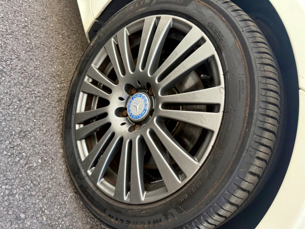 Mercedes-Benz E Class 3.0 E320 Cdi Avantgarde G-tronic Silver #18