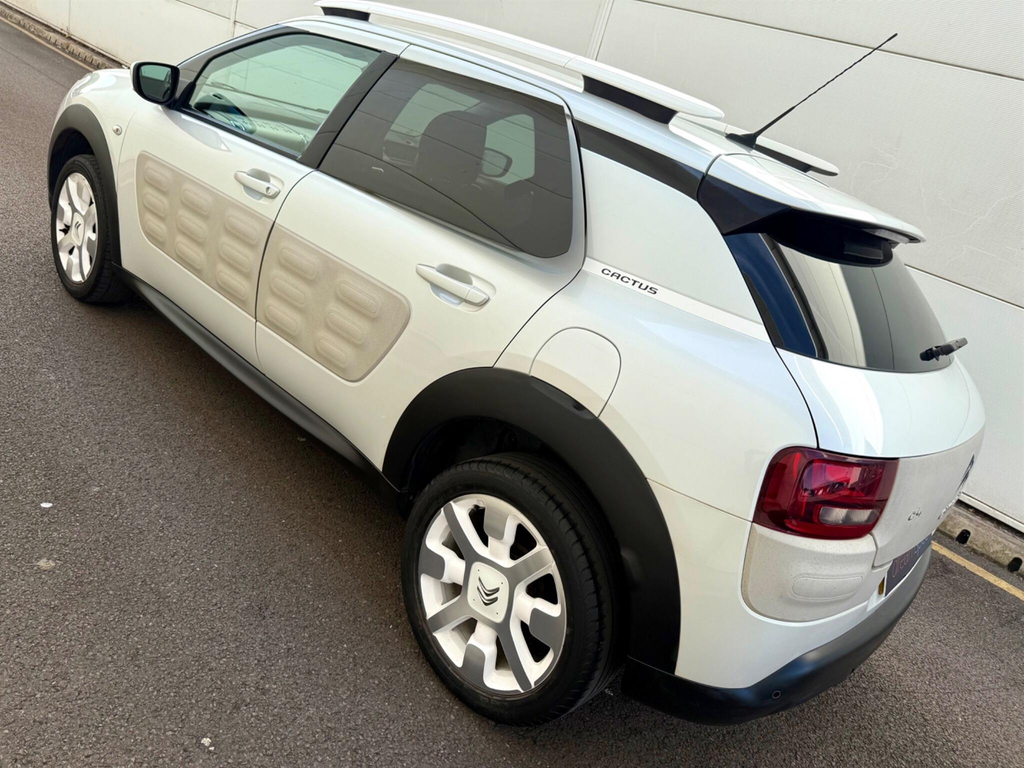 Citroen C4 Cactus 1.2 Puretech 82 Flair Black #9