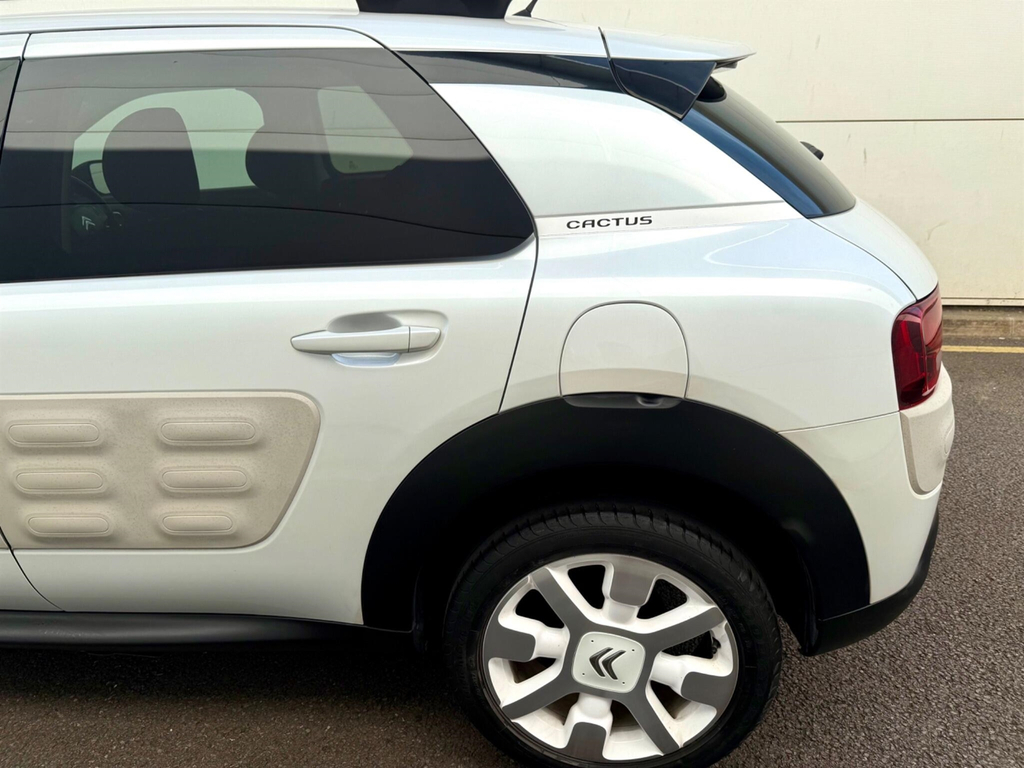 Citroen C4 Cactus 1.2 Puretech 82 Flair Black #11