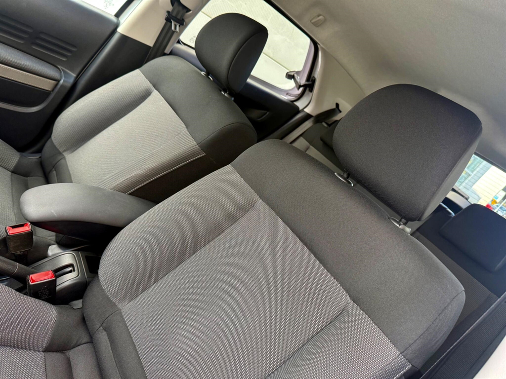 Citroen C4 Cactus 1.2 Puretech 82 Flair Black #21