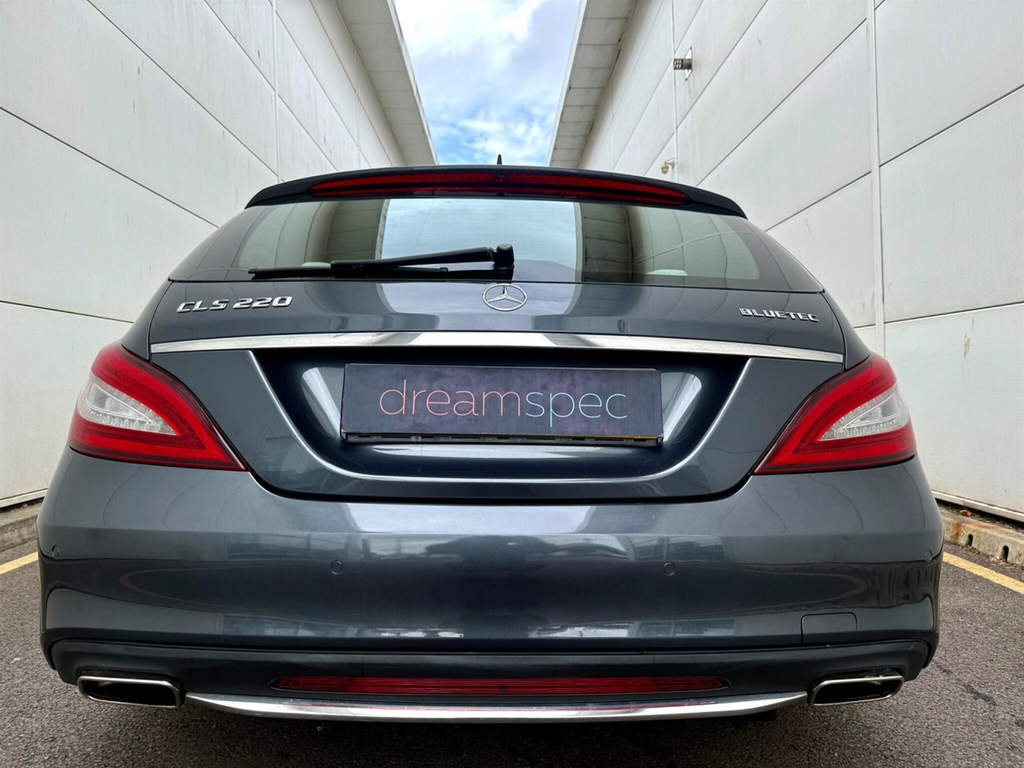 Mercedes-Benz CLS Amg Line Black #8