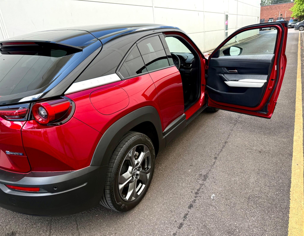 Mazda MX-30 125Kw R-ev Makoto Red #7
