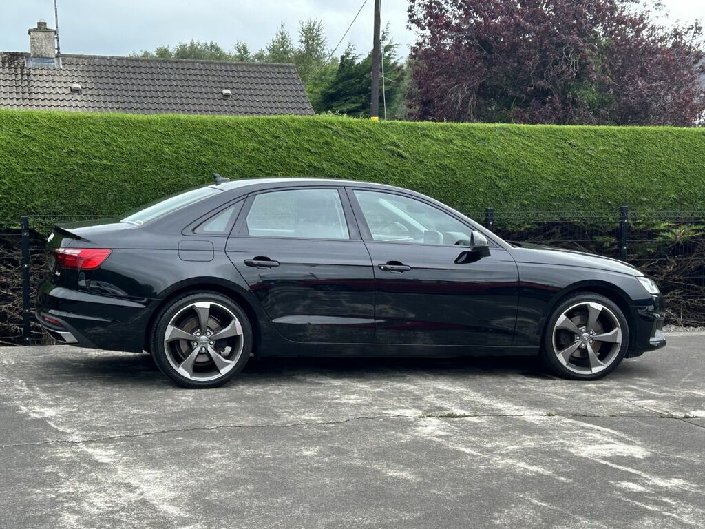 Audi A4 Saloon  Black #2