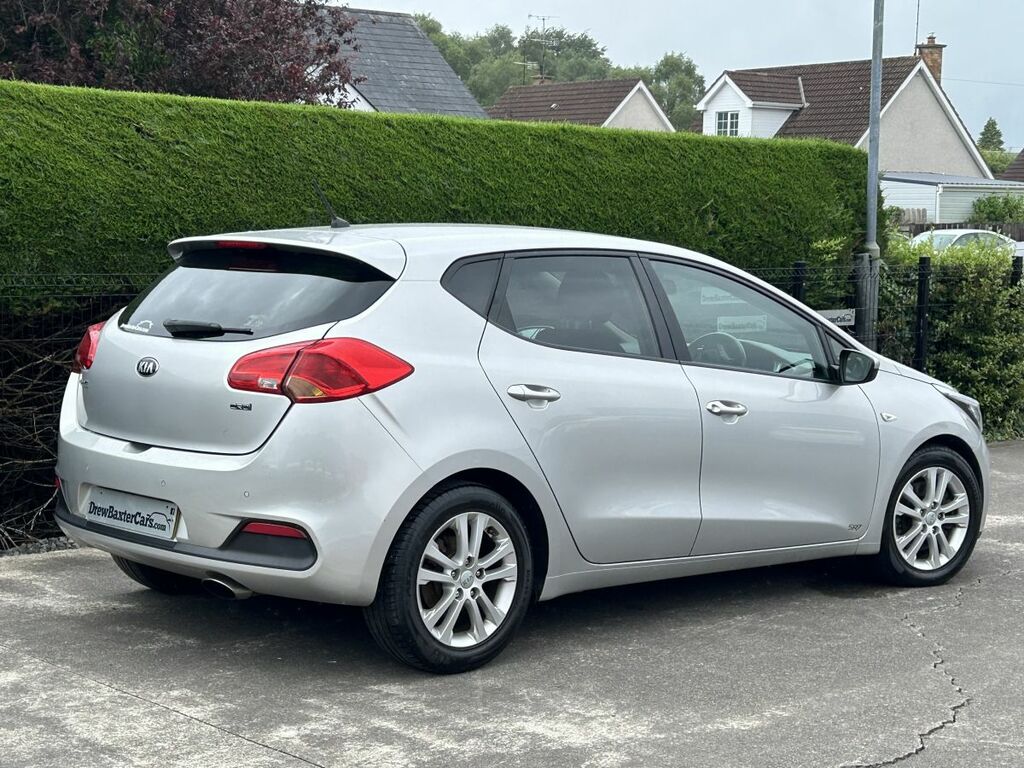 Kia Ceed Hatchback Silver #6