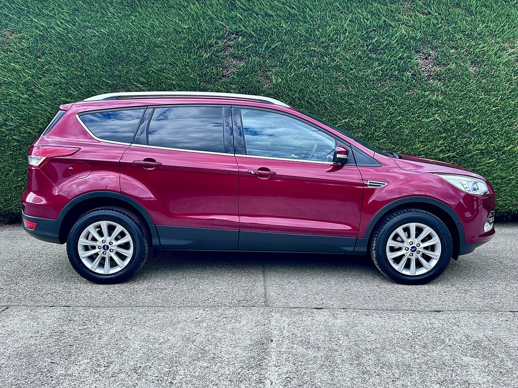 Ford Kuga 1.5T Ecoboost Titanium Suv 2Wd E Red #4